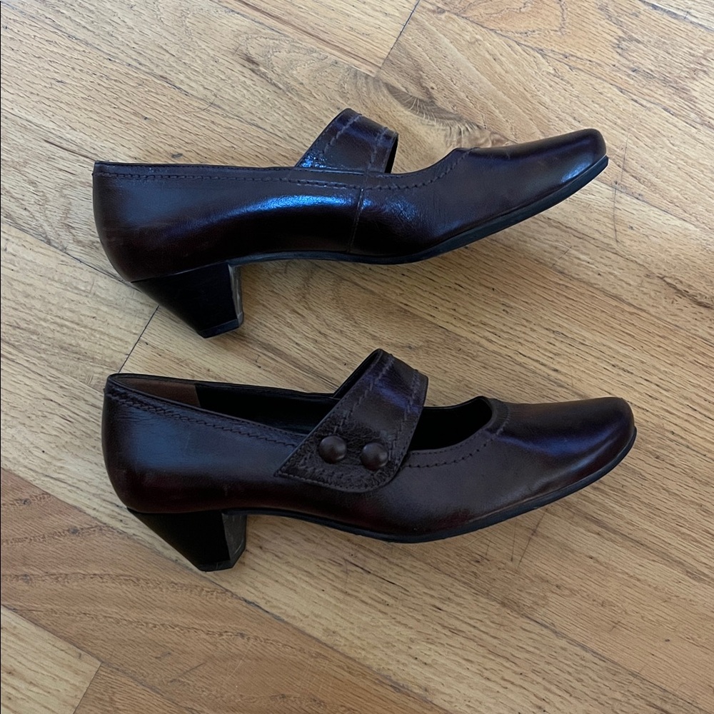 Paul Green Dark Brown Leather Strap Style